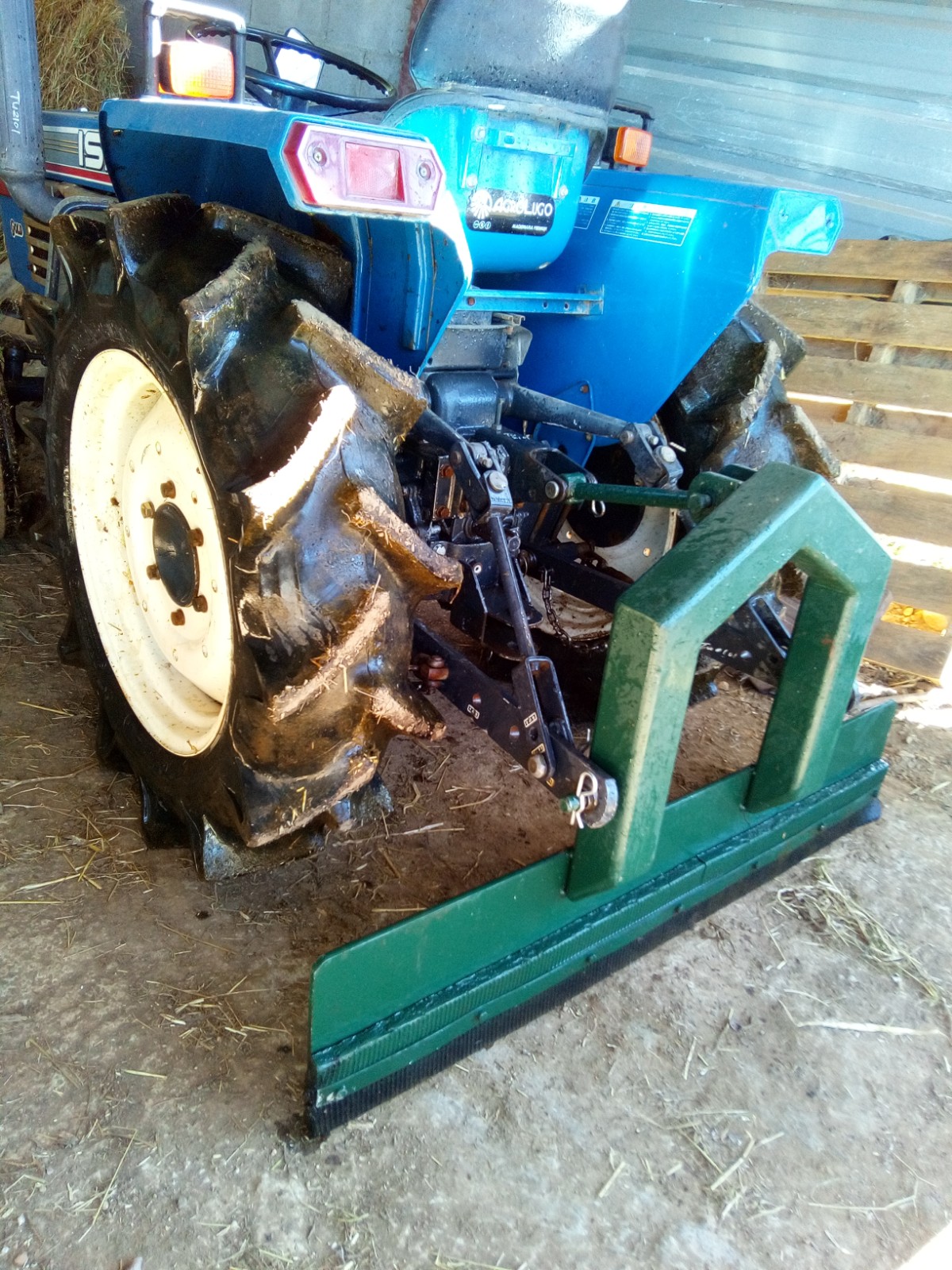 Pala limpiadora par establo